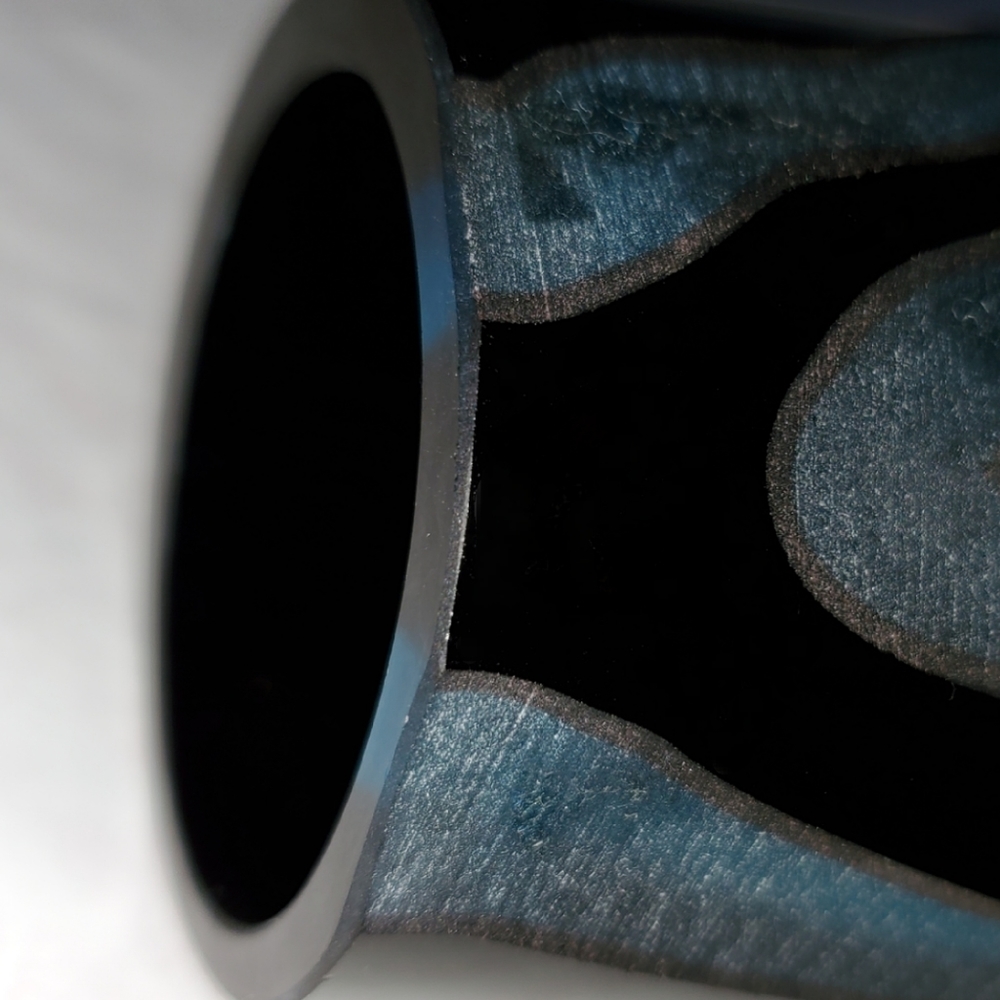 Dramatic Modern Cut To Vibrant Blue 11 1/2" Black Thick Crystal Vase Gorgeous 😍 - Picture 6 of 15